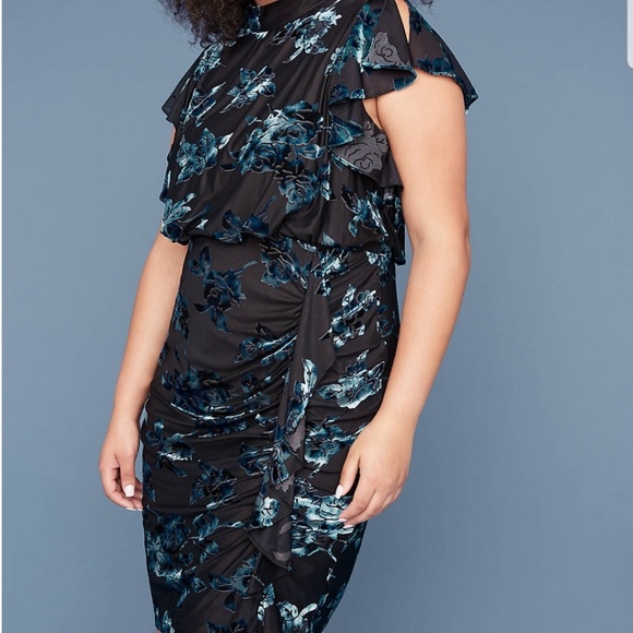 Blue velvet mix plus dress - Picture 2 of 3